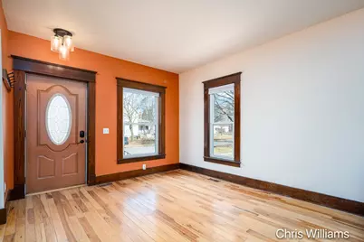 420 E Bond Street, Hastings, MI 49058 - Photo 7