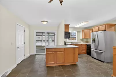 5699 Lamplighter Lane, Kalamazoo, MI 49009 - Photo 5