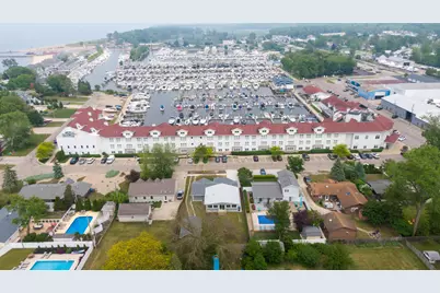 340 N Berrien Street, New Buffalo, MI 49117 - Photo 5