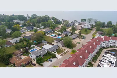 340 N Berrien Street, New Buffalo, MI 49117 - Photo 35