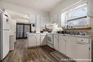 115 Meerse St SE, Grand Rapids, MI 49507 - Photo 3