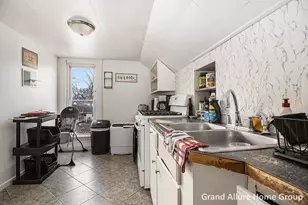 115 Meerse St SE, Grand Rapids, MI 49507 - Photo 9