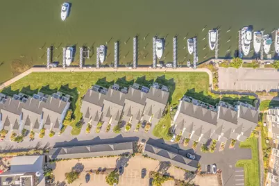 943 W Savidge Street, Spring Lake, MI 49456 - Photo 3