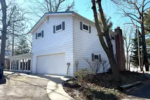 4253 Indian Isle, Battle Creek, MI 49017 - Photo 3