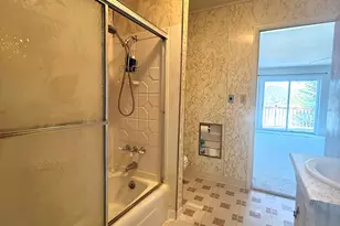 4253 Indian Isle, Battle Creek, MI 49017 - Photo 17