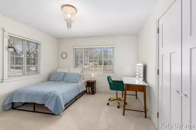 2424 Elmwood Drive SE, Grand Rapids, MI 49506 - Photo 19