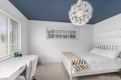 2424 Elmwood Drive SE, Grand Rapids, MI 49506 - Photo 17