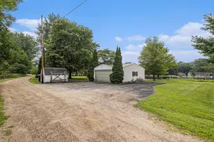 911 Dragon Shores Dr, Coldwater, MI 49036 - Photo 15