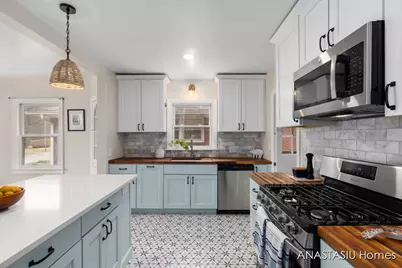 9 Wallinwood Avenue NE, Grand Rapids, MI 49503 - Photo 11