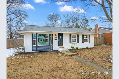 1818 Carlton Avenue NE, Grand Rapids, MI 49505 - Photo 3