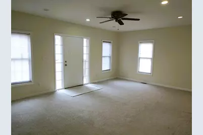 1113 E South Street, Jackson, MI 49203 - Photo 9