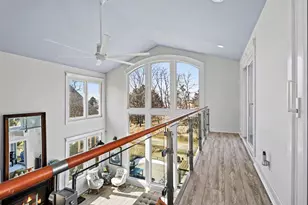 340 Lake St, Saint Joseph, MI 49085 - Photo 21