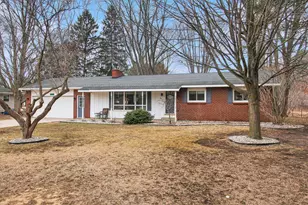 6243 Woodcliff St, Holland, MI 49423 - Photo 3