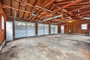 1123 W Marquette Woods Rd, Saint Joseph, MI 49085 - Photo 5