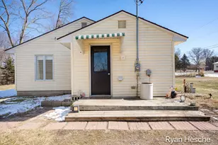 8150 W Clarksville Rd, Clarksville, MI 48815 - Photo 21