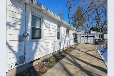 3584 Flamingo Avenue SW, Wyoming, MI 49509 - Photo 3