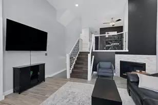 29374 Glen Oaks Blvd W, Farmington Hills, MI 48334 - Photo 3