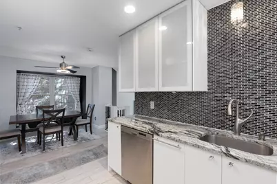 29374 Glen Oaks Boulevard W, Farmington Hills, MI 48334 - Photo 11