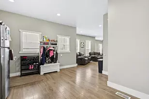 721 N 4th St, Niles, MI 49120 - Photo 7