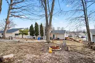 1547 Amberly Dr SE, Grand Rapids, MI 49508 - Photo 23