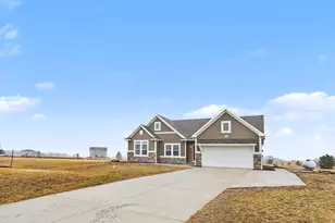 17110 Country Dr, Manchester, MI 48158 - Photo 3