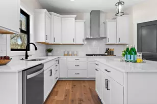 134 River Dr, Milford, MI 48381 - Photo 7