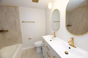 2146 Bryanston Crescent St, Detroit, MI 48207 - Photo 11