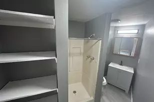 910 Monroe St, Carleton, MI 48117 - Photo 11