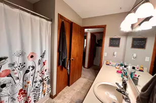 715-717 N Bradley St, Mount Pleasant, MI 48858 - Photo 7