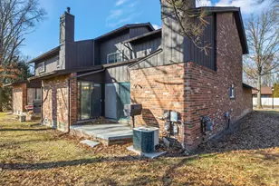 29322 Wellington Rd W, Southfield, MI 48034 - Photo 9