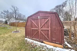 118 Caroline St, Portland, MI 48875 - Photo 41