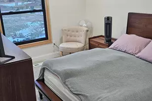 1923 Chalmers Dr W, Rochester Hills, MI 48309 - Photo 13