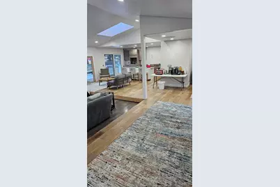 1923 Chalmers Drive W, Rochester Hills, MI 48309 - Photo 3