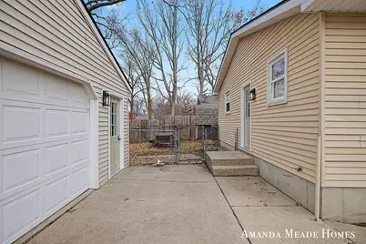 3913 Michael Avenue SW, Wyoming, MI 49509 - Photo 41