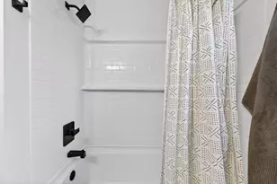 1441 Beckwith Ave NE, Grand Rapids, MI 49505 - Photo 17