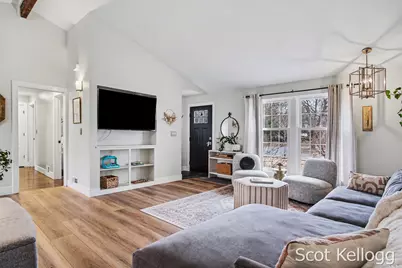 177 Boltwood Drive NE, Grand Rapids, MI 49505 - Photo 11