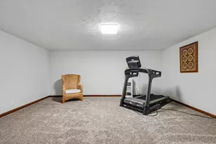 9480 Prairie Dr SE, Alto, MI 49302 - Photo 31