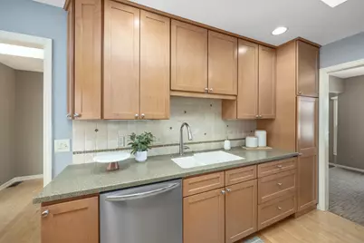 2126 Lamont Avenue NW, Grand Rapids, MI 49534 - Photo 15