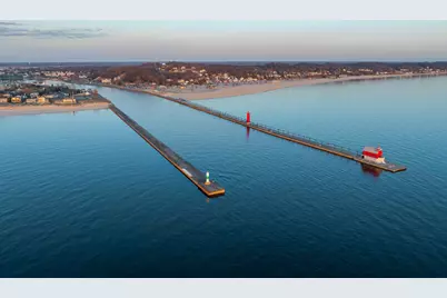 300 Washington Avenue #1, Grand Haven, MI 49417 - Photo 51