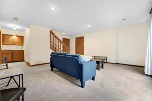 2429 Highpointe Dr, Kalamazoo, MI 49008 - Photo 17