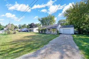 3457 Cambridge Ave, Jackson, MI 49203 - Photo 3