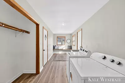 938 Delora Street, Muskegon, MI 49442 - Photo 13