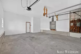 938 Delora St, Muskegon, MI 49442 - Photo 33