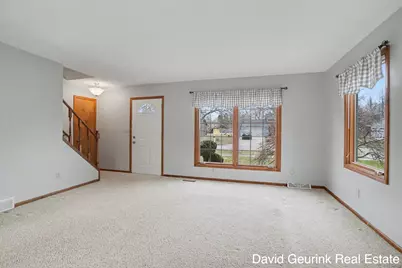 1017 Princeton Court, Holland, MI 49423 - Photo 7