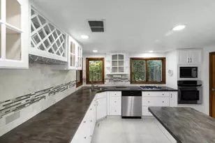 24199 N Shore Dr, Edwardsburg, MI 49112 - Photo 7