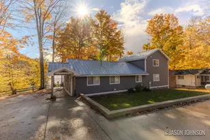 23941 Beers Rd, Mesick, MI 49668 - Photo 9