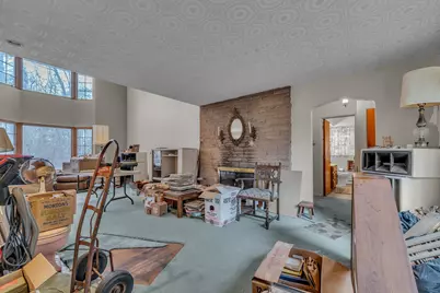 22030 Rougewood Drive, Southfield, MI 48033 - Photo 5