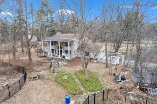 22030 Rougewood Dr, Southfield, MI 48033 - Photo 37