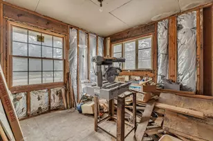 22030 Rougewood Dr, Southfield, MI 48033 - Photo 19