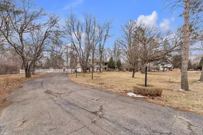 22030 Rougewood Drive, Southfield, MI 48033 - Photo 3